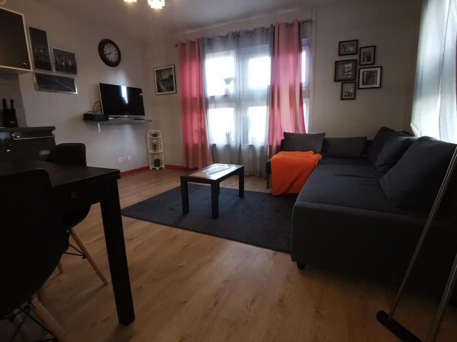 Appartamento N1 F2 40M2 Avec Petit Jardin Hérouville-Saint-Clair Esterno foto